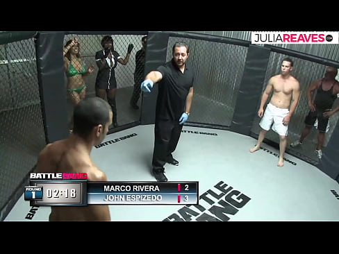 ❤️ Ultimate Fighter es folla a una noia número just després d'una baralla al ring ❤️❌ Porno a nosaltres ☑